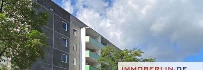 IMMOBERLIN.DE - Attraktive Wohnung mit Westbalkon & hübschem Ausblick in naturverbundener Lage