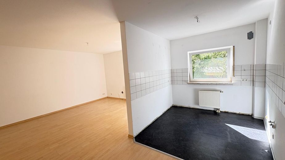 Großzügige 3-Zimmerwohnung in Aßlar – Wohnzimmer + Küche