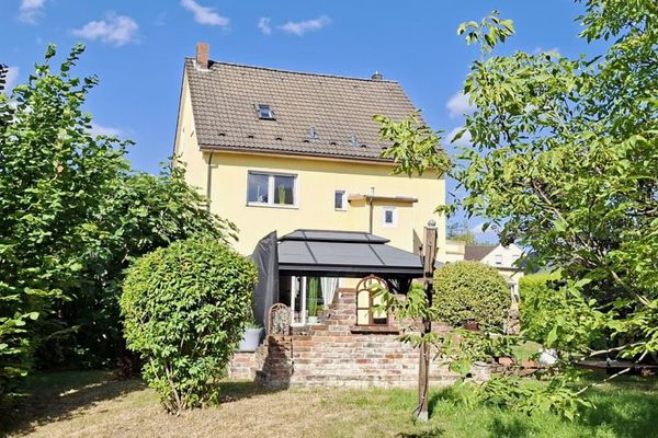 Eine seltene Chance: 
Viel Platz mit tollem Garten!