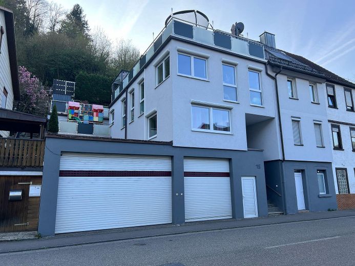 Top modernisierte Doppelhaushälfte mit ELW in Eberbach – Foto 2