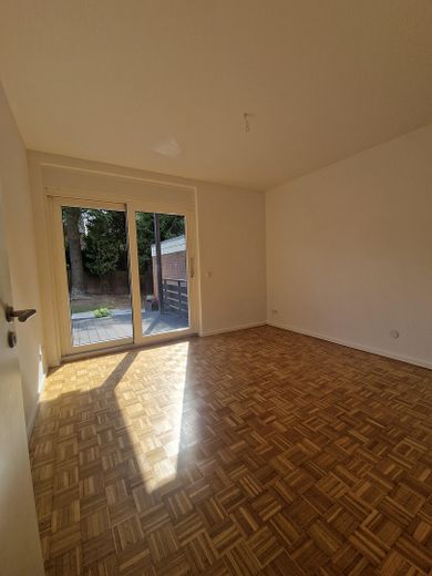 Buchholz! Huis in huis - appartement op de begane grond van 156 qm met terras, tuin en grote garage – Schlafzimmer 3