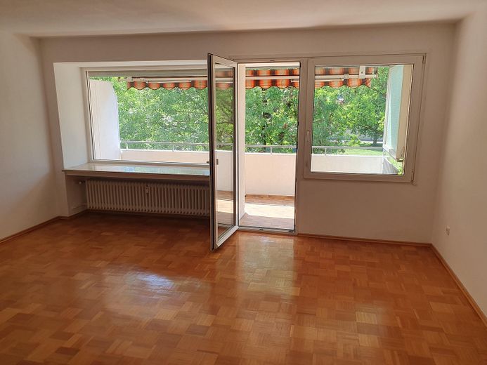 Wohnzimmer mit Loggia