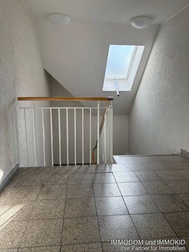 2-Zimmer-Wohnung mitten im Herzen von Zwickau – Treppenhaus