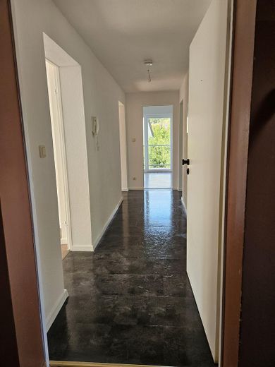 Schöne renovierte Wohnung – Foto 1