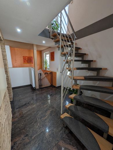 Élégante : maison individuelle à Mundelsheim – Photo 3
