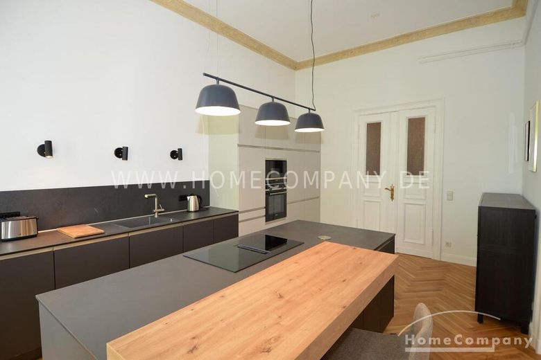 Hochwertige 4 Zimmerwohnung, Altbau Stuck, am Ku´Damm zentral – 8a2946636e0754cf9fc6aa8b71ad15a7a65b91f7.jpg