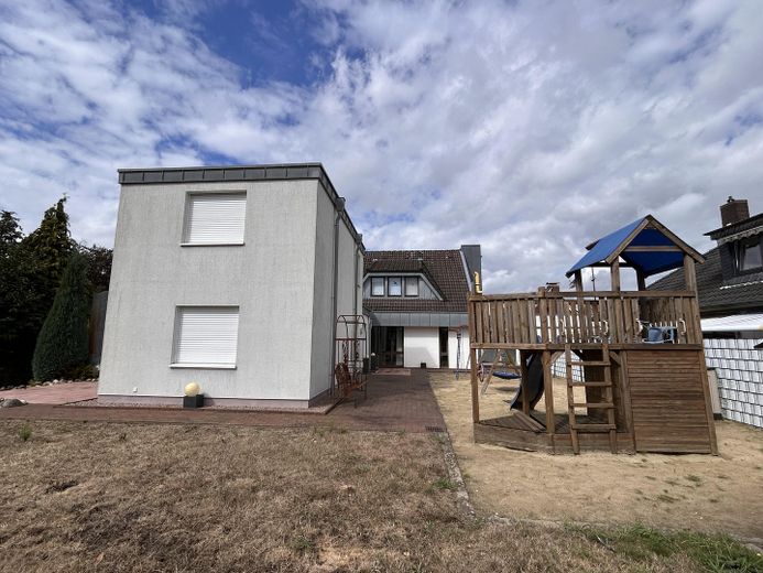 Maison design pour deux générations dans un emplacement privilégié à Haselünne – Photo 2