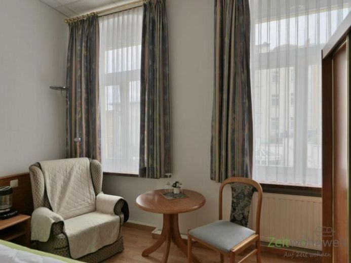 (EF1154_M) Dresden: Meißen, preiswertes möbliertes Apartment für Wochenendheimfahrer, WLAN inklusive – फोटो 1