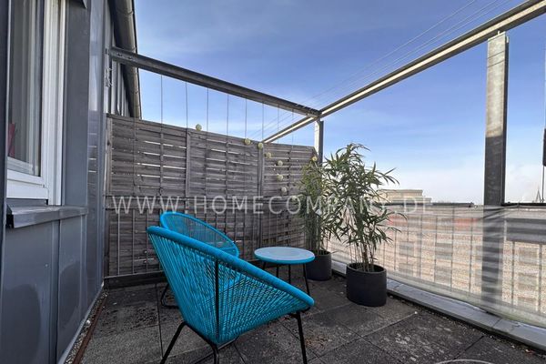 Modernes Apartment mit Balkon und Garage  in Sankt Ingbert