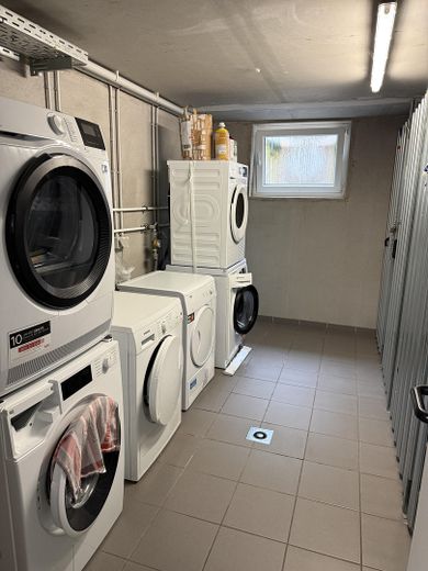 Provisionsfreies Traumhaftes Penthouse mit privater Dachterrasse und Fahrstuhl direkt in die Wohnung – Waschraum 