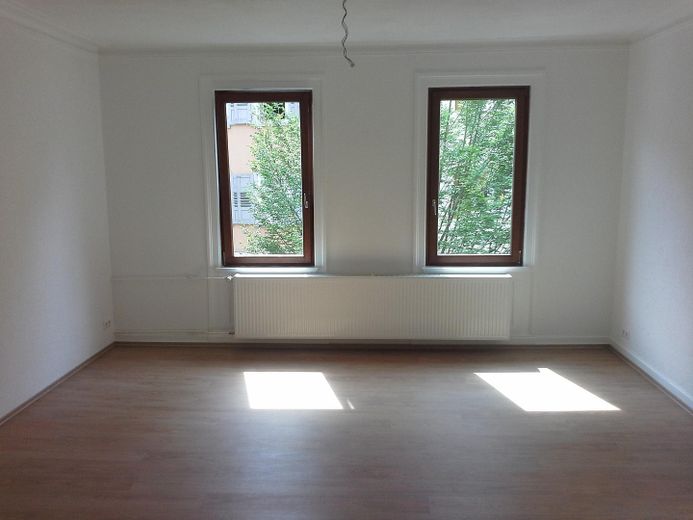 Sonnige 2 Zimmer Wohnung in Zentraler Lage in Rottenburg – Zimmer