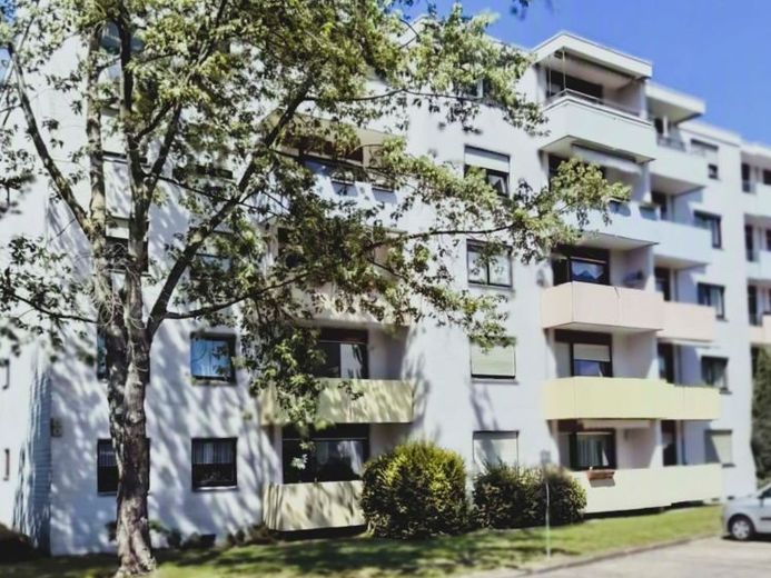 Entra subito e sentiti a tuo agio! Appartamento ristrutturato di 3 locali, senza barriere architettoniche, a Oldentrup - diritto di superficie – Foto 1
