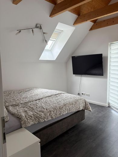 Well-maintained wooden house  200m², 8 rooms, 4 bathrooms and particularly energy-efficient building services – Photo 32