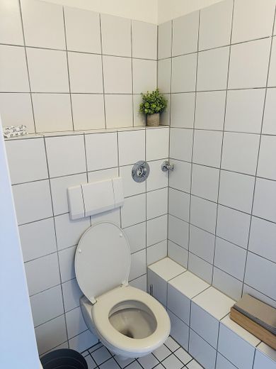 WC 1