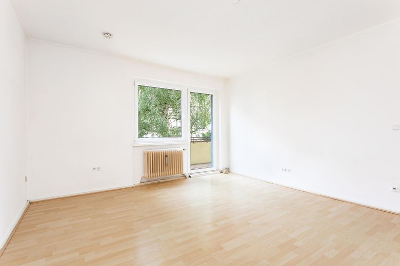 Bezugsfreie 2-Zimmer-Wohnung mit Balkon – Foto 1