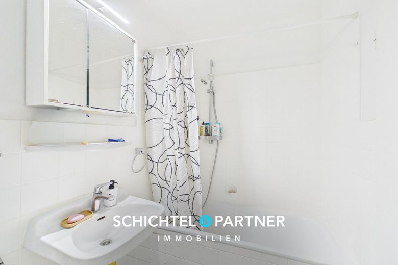 Ostertor | Helle 2-Zimmer-Wohnung mit Balkon und Weitblick über Bremen – S&amp;P | Badezimmer