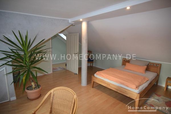 Zeer centraal 2-kamerappartement in Kiel Ravensberg, gemeubileerd
