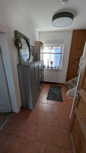 Acogedora vivienda antigua con mucho espacio para la familia y un gran jardín – 1.OG - Treppenhaus