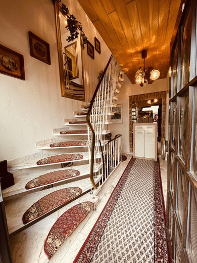 من المالك: منزل من عائلتين، منزل شبه منفصل في هيرفا – TREPPENHAUS