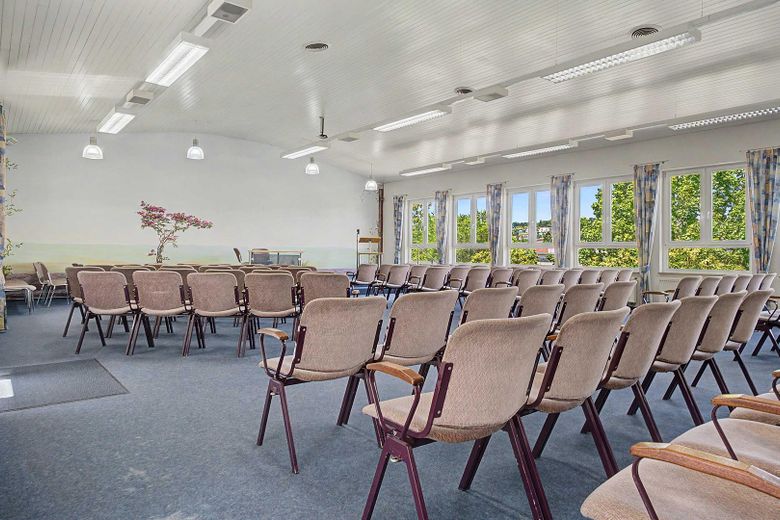 Три рівні, два зали, ваша ідея! 435m² над дахами Пфорцгайма – großer Saal 2. OG