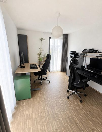 Exclusief vrijstaand huis met wellness-tuin & energieklasse A+ in het centrum van Pulheim – Büro