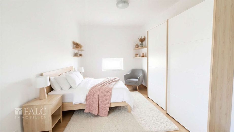 Seltene Gelegenheit im Kreuzviertel - Eigentumswohnung zur individuellen Modernisierung – Schlafzimmer - (KI generiert)
