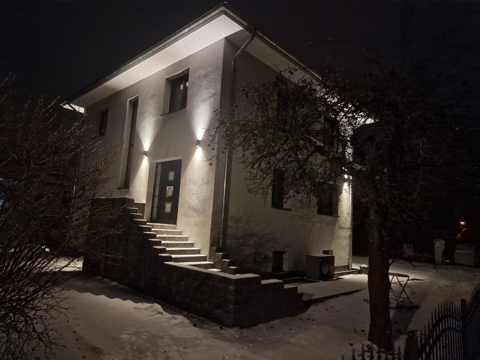 Außenansicht Winternacht