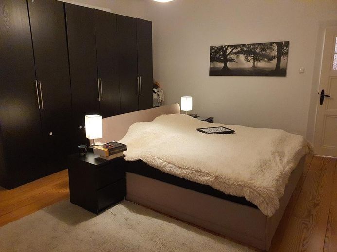 Helle Wohnung mit 5 Zimmern zwischen Stadt und Land – Zimmer 2