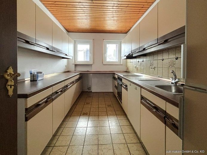 Zeitgemäß investieren: Mehrfamilienhaus in Bad Steben – VUB0002335-6