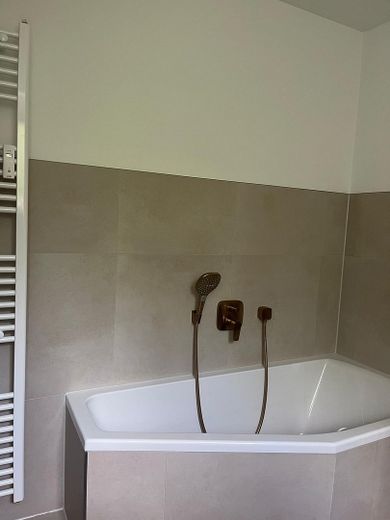 Attraktive und moderne 4-Zimmer Wohnung in begehrter Wohnlage – Photo 11