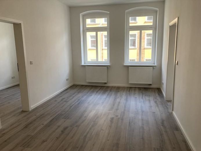 Zweitbezug nach Sanierung! Großzügige 3-Zimmerwohnung mit Laminat, Balkon, Wanne und Einbauküche! – IMG_1297