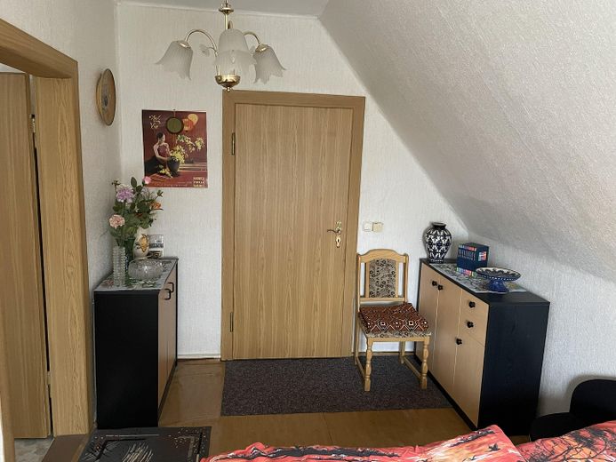 Zimmer OG Richtung Straße