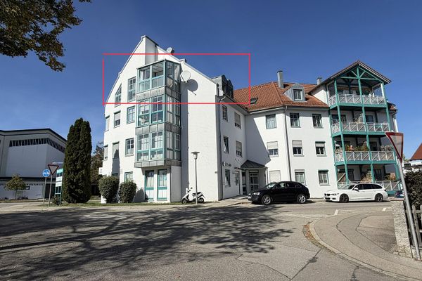 Charmante 3 Zimmer Dachgeschoss Wohnung mit Wintergarten- selbst nutzen oder vermieten