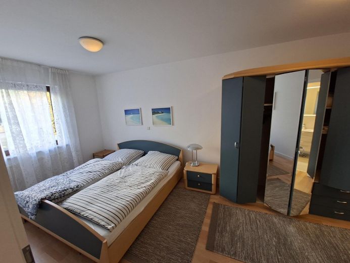 Immo F 261019 – Schz Doppelbett Schrank