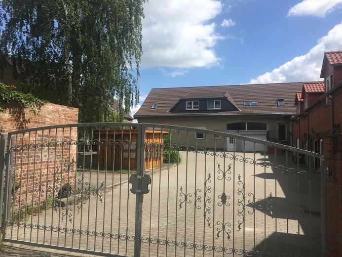 Kleine voll möblierte 2 Raumwohnung mit Einbauküche auf einem Bauernhof in Parstein – Foto 6