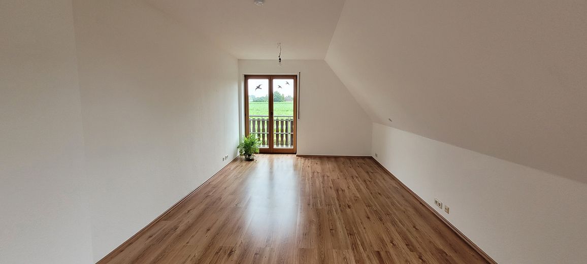 विशाल 2 कमरों का अपार्टमेंट - 90 m² - शांत स्थान पर, हरे-भरे Bönningstedt में (HH के उत्तर-पूर्व में) – Schlafzimmer