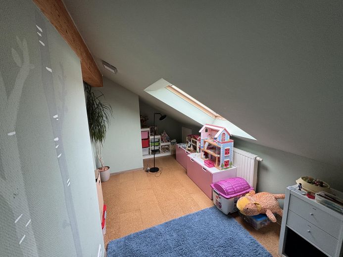 Dachgeschoss Zimmer (2/2)