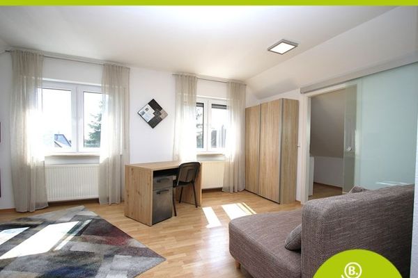 Charmant en licht appartement op de bovenste verdieping nabij boomgaarden in Eberstadt