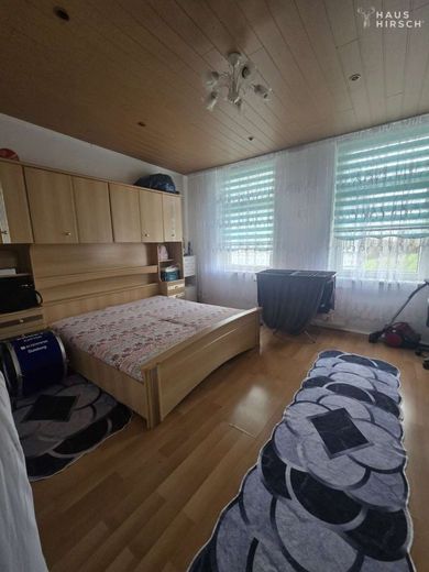 Wohnungspaket mit 4 Wohnungen in Duisburg Bruckhausen mit Potenzial – WE 8 Schlafzimmer