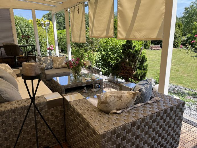 Terasse 1 mit Beschattung