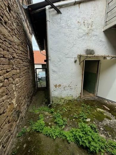 HANDWERKERJUWEL! Altbauflair für Bewohner mit jungen Ideen! Die Vergangenheit zur Zukunft machen! – 3 Keller und Hof (5)