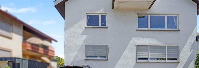 Einziehen und wohlfühlen – renovierte 4-Zimmer-Wohnung mit großem Balkon, EBK und Stellplatz