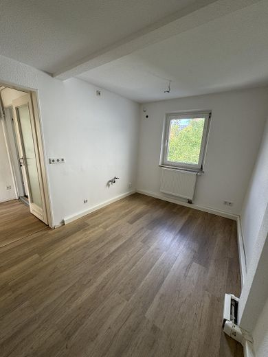 Gostenhof: Beautiful and renovated 4-room apartment – Photo 2
