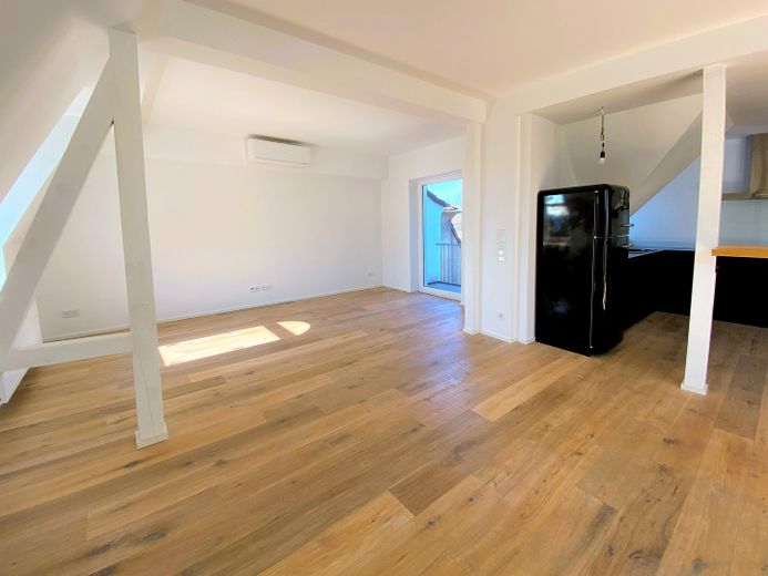Exklusive 4-Zimmer-Maisonette-Wohnung im Dachgeschoss mit 2 Balkonen – Rüttenscheid – Foto 3