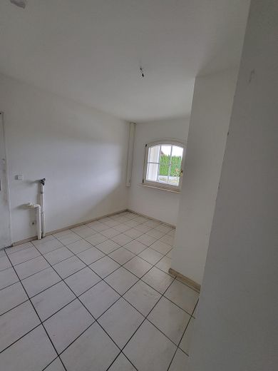 Belle maison dans un cadre verdoyant, district de Neckar-Odenwald, Ravenstein ; à 3 km de l’autoroute, à 2 km du terrain de golf – Photo 25