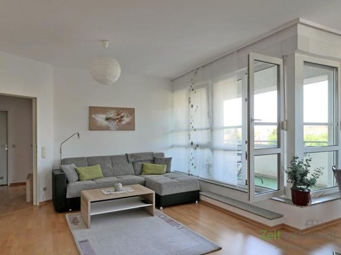 (EF0503_M) Dresden: Radebeul, Bezug in neu möblierte Dach-Wohnung mit Dachterrasse, Aufzug im Haus, ruhige Wohnlage – फोटो 1