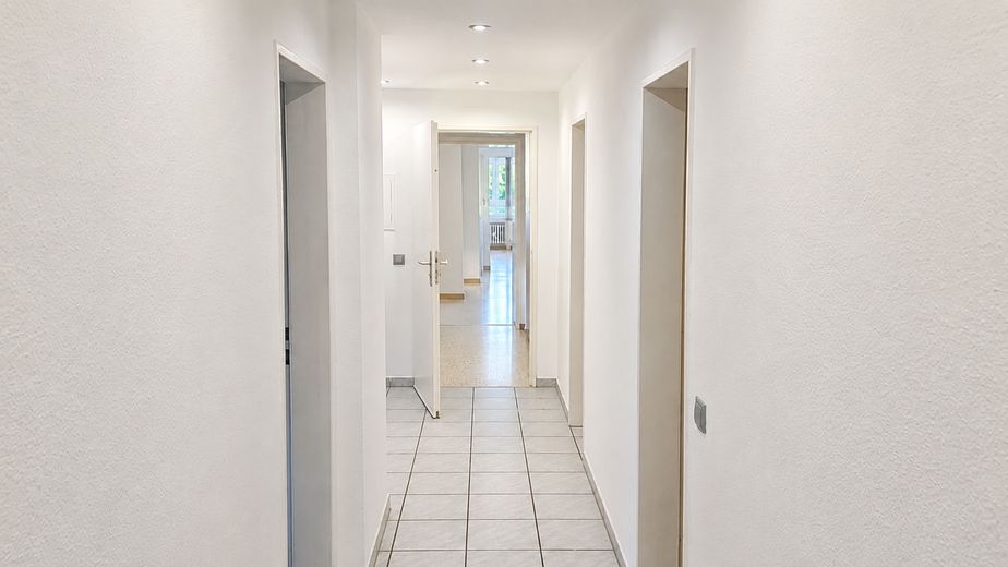 Spacious 3-room apartment – Flur