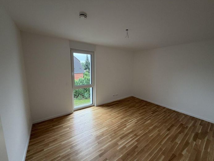 Exclusief 3-kamerappartement met tuin – ideaal voor thuiswerken en ontspanning – Schlafzimmer 1