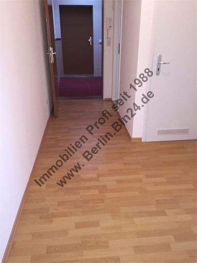 Dachgeschoss -Mietwohnung nach Sanierung – 11.2.15 024