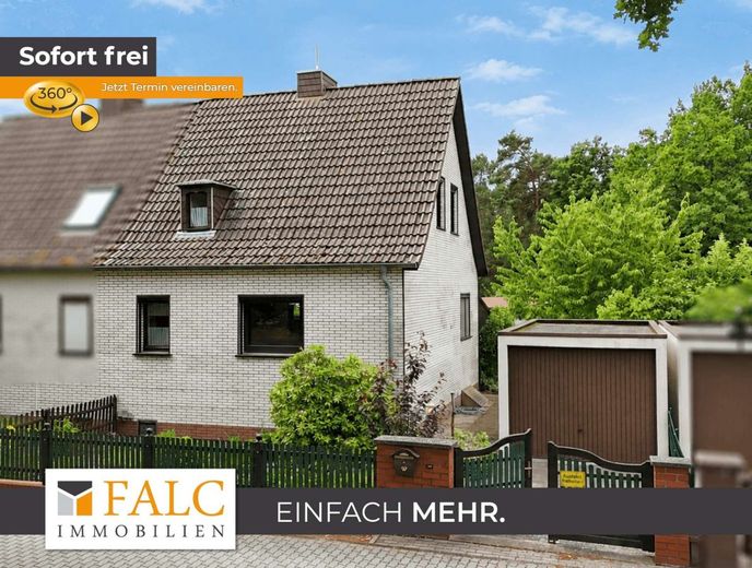 Charmante Doppelhaushälfte mit direktem Seeblick - FALC Immobilien – Bild 1